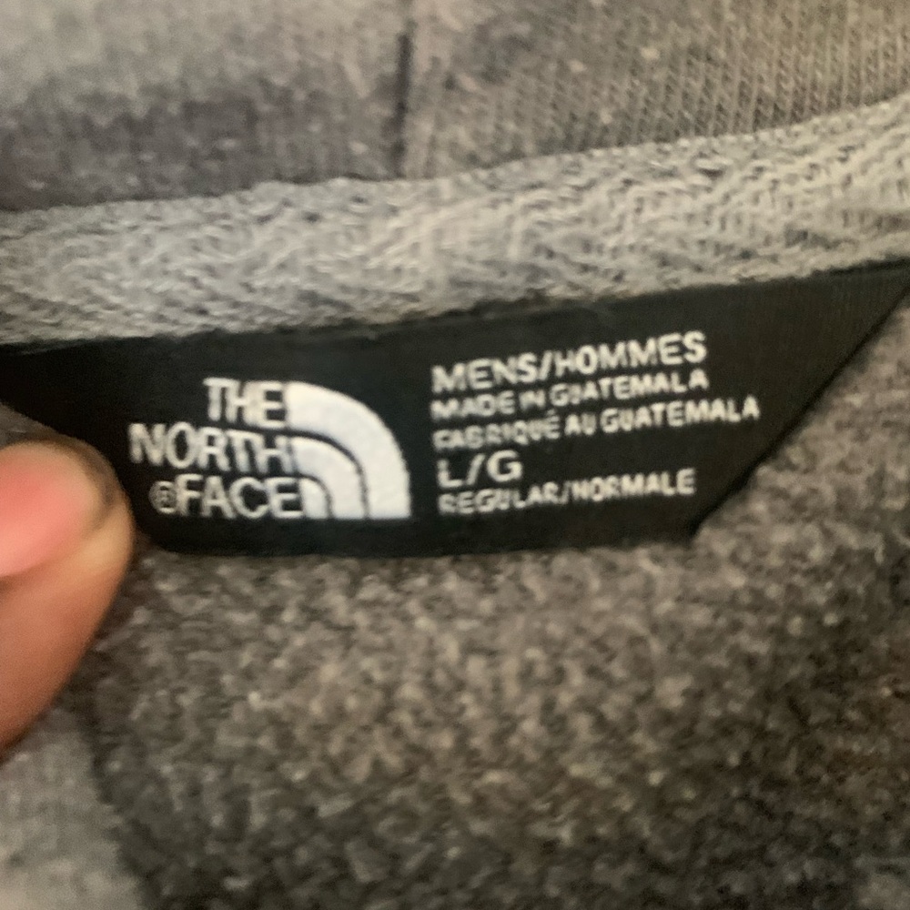 North face hoodie size-L
i take any offers